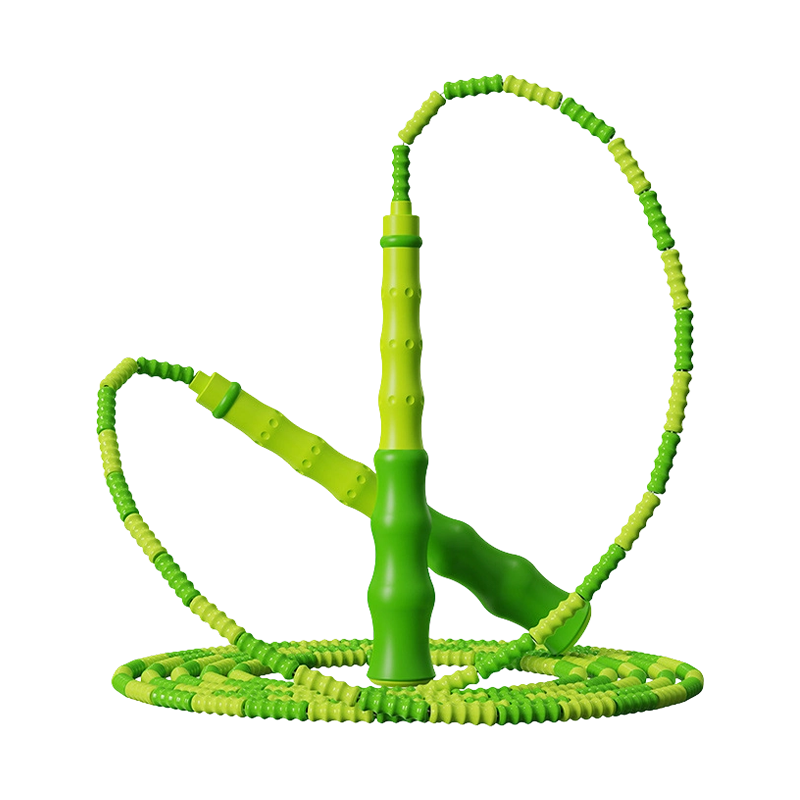 A TS-18 általános iskolás diákjai elkezdik tanulni a bambusz kötélugrást